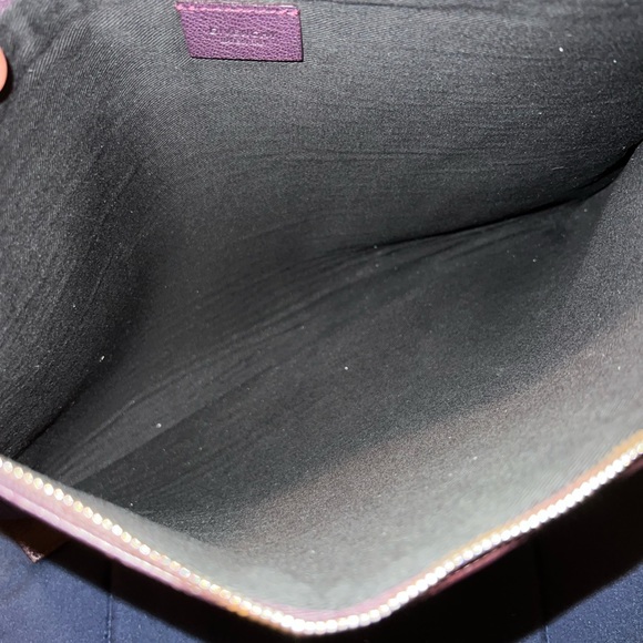 Auth Givenchy large pouch - Picture 6 of 9